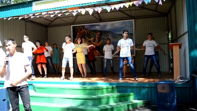 Вальс вожатых и воспитателей. 2 заезд. смотреть онлайн