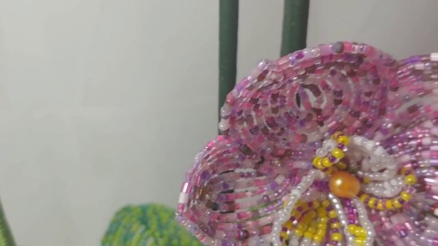 Орхидея фаленопсис из бисера Анонс к МК Бисероплетение Цветы из бисера смотреть онлайн