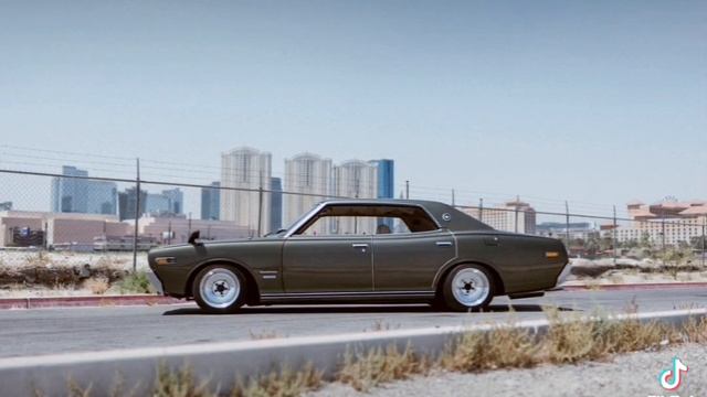 4th Gen Nissan Gloria 1971-1975 Brief