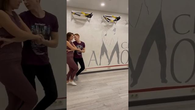 Бачата от 06.12.21 (2/9) смотреть онлайн