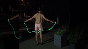 Светящаяся скакалка! Очень классная и необычная!