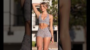 Lina Belfiore Jerk off challenge