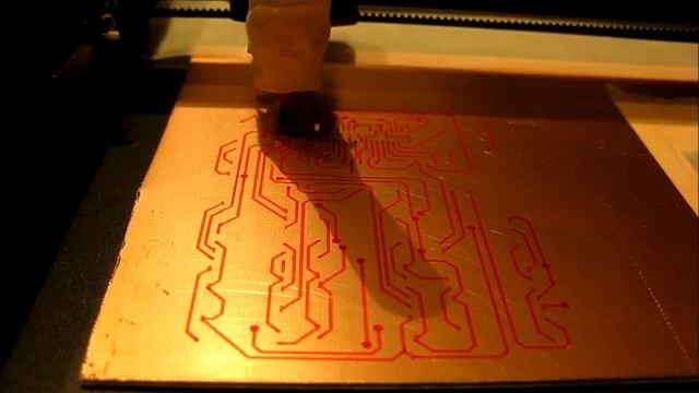 PCB plotting on pen plotter смотреть онлайн