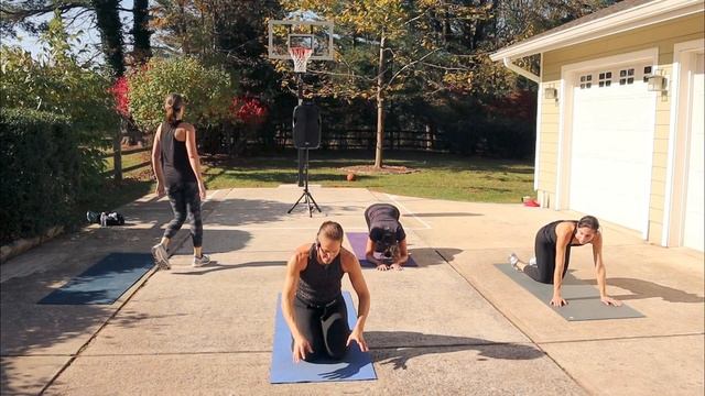 Yoga & Pilates PiYO #52 | at HOME Workout | No Equipment Strength + Tone + Cardio | Yoga Flow смотреть онлайн
