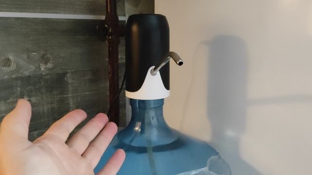 Электрическая помпа для бутилированной воды Waterclick 01 смотреть онлайн