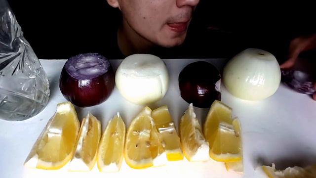 how i eat onion and lemon in asmr i cried a lot как я ем лук и лимон в асмр смотреть онлайн