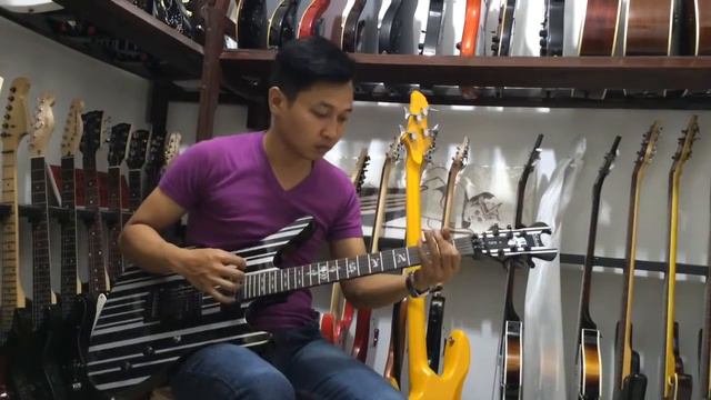 Cara mainkan gitar updown -tes gitar Schecter Synyster Gates Custom смотреть онлайн