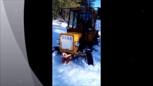 Весенние покатушки на Т-25 по глубокому, мокрому снегу