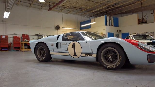 Ford vs Ferrari GT40 with LASAAC Car Show Hosted by The Original Venice Crew and Shelby American смотреть онлайн