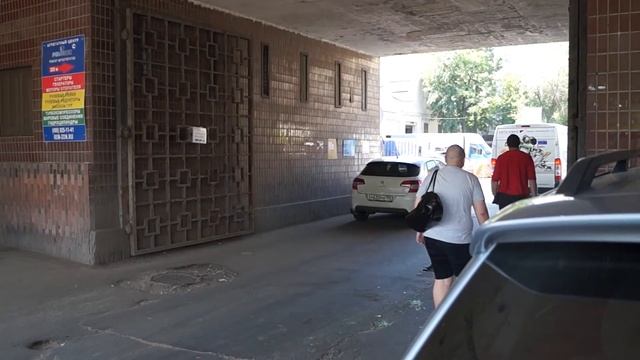 Вокруг гостиницы-хостела "Сакура" в Москве смотреть онлайн