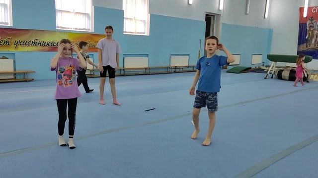 Соревнования по удержанию на катушке и удержанию стойки на руках! смотреть онлайн