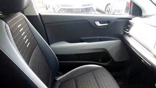 181D11349 - Kia Stonic 1.4 K3 TWO Tone RefId: 413435 смотреть онлайн