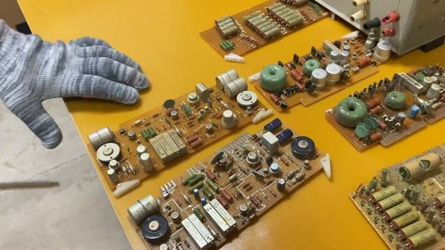 Сравниваем Источники питания постоянного тока Б5-47. Есть ли между ними различие по ценным деталям? смотреть онлайн