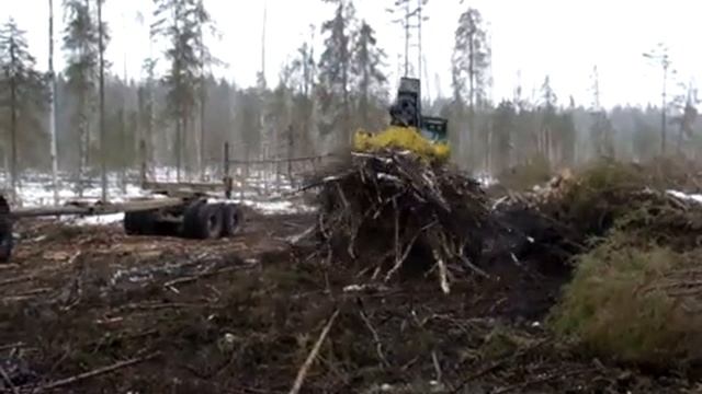 15 колесный бесчокерный трактор смотреть онлайн