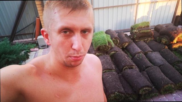 Стелим рулонный газон. Домашние хлопоты. Супербатя дома смотреть онлайн