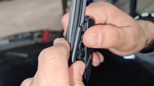 how to remove and replace Wiperblades on Mercedes E Class W213 4K #windshieldwipers