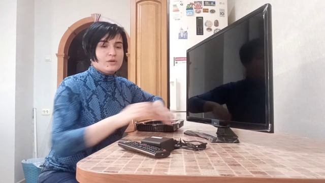 Распаковка - Телевизор LG 28MT49S-PZ