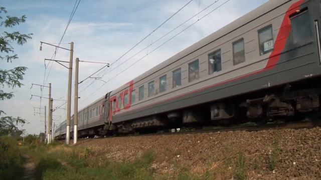 ЭП1М-668 с поездом №260 Анапа — Санкт-Петербург смотреть онлайн