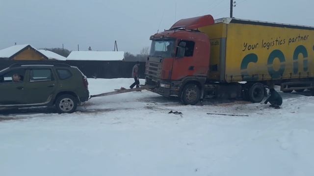 Дастер тащит фуру смотреть онлайн