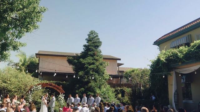 She Has a Family Tradition She Wanted Included for Their Grand Exit | The French Estate Wedding смотреть онлайн