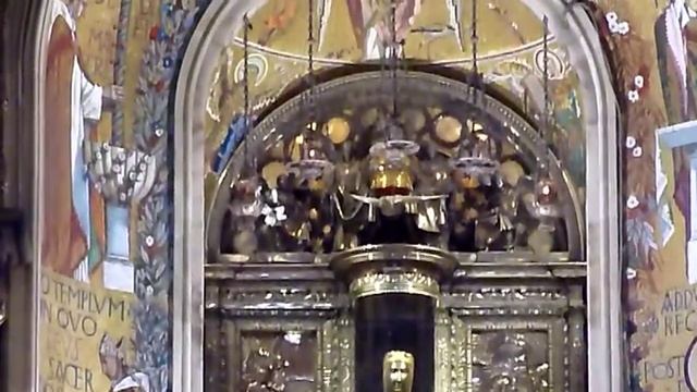 Monastery of S. Maria MONTSERRAT Catalonia Spain Хор мальчиков смотреть онлайн