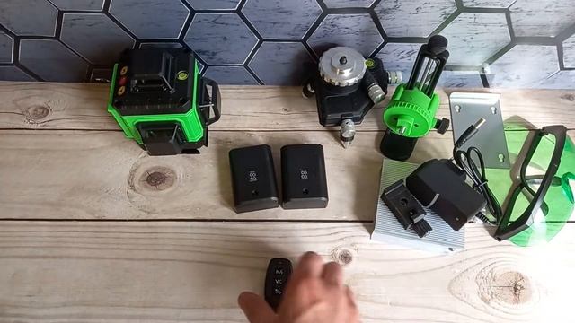 Лазерный уровень нивелир лазер 4х360 градус 4D 16 лучей линий зелёный луч STAND T-16-7889 4Д смотреть онлайн