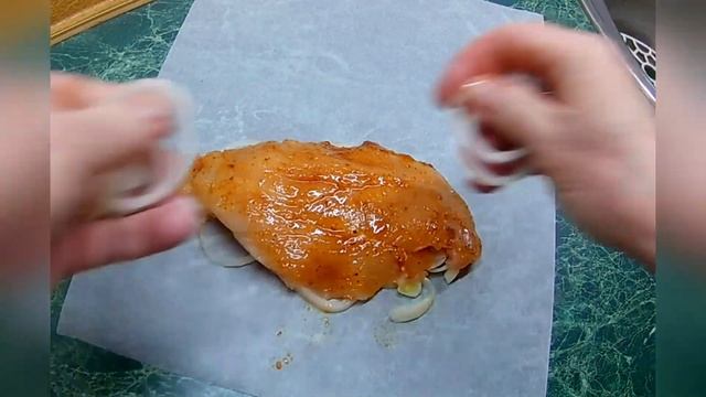 Куринная грудка в пергаменте смотреть онлайн