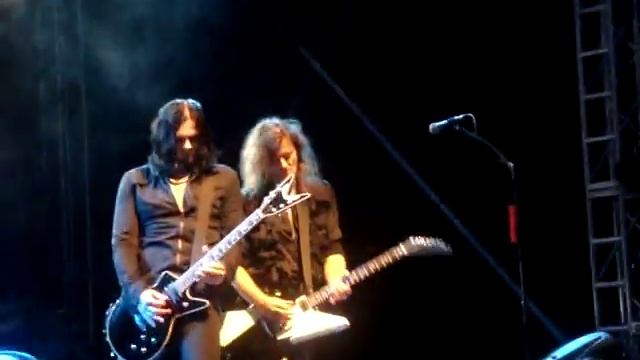 Helloween Sascha & Weikanth Double! смотреть онлайн