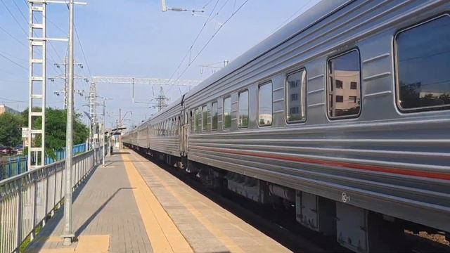 Кировский голубой ЭПиМ! Электровоз ЭП1М-511 с поездом №306 Москва - Сухум смотреть онлайн