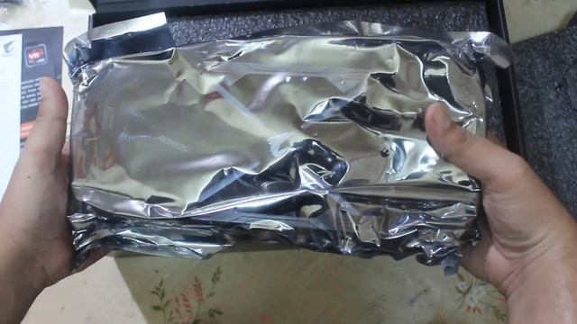 Unboxing Gigabyte AORUS 1080 ti Xtreme Edition смотреть онлайн