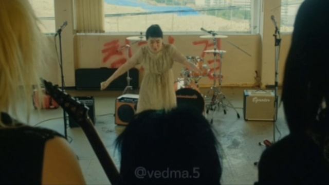 Неважно что ты поёшь, главное эффектно закончить? смотреть онлайн