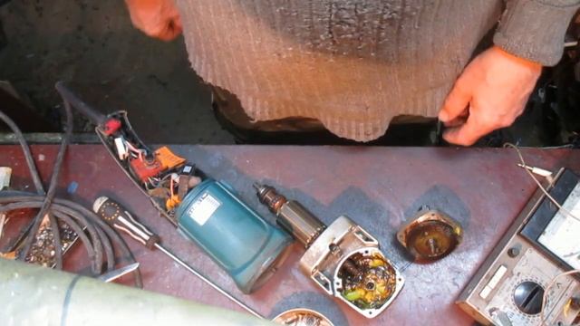 Makita 9237CB смотреть онлайн