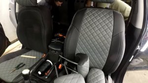 Авточехлы для Киа Спортейдж 3 он же Хендай Ай Икс 35. Чехлы из экокожи с установкой на Kia!