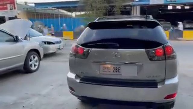 LEXUS RX330 2004 V6 ប៉ុង1 ពណ៌ទឹកប្រាក់ [Base_Laser][តម្លៃពិសេស25,300$] смотреть онлайн