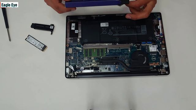 DELL Latitude E7400 SSD Upgrade смотреть онлайн