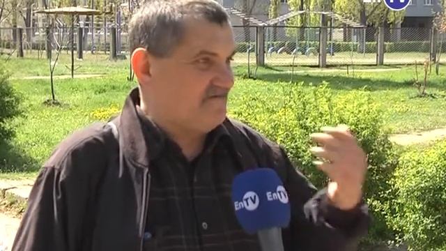 В Энергодаре работники ДТЭК высаживали деревья смотреть онлайн