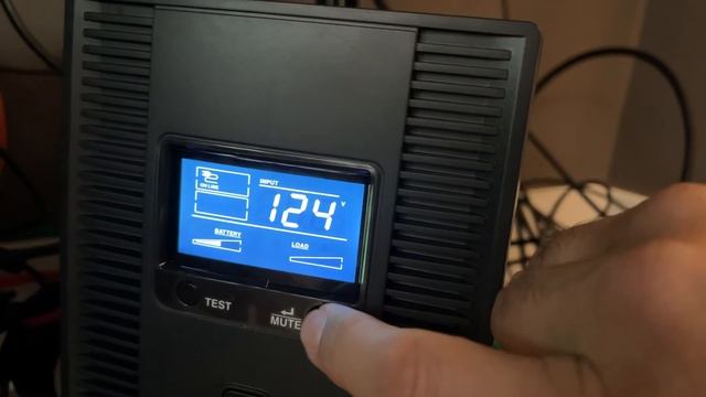 Tripp Lite SMART1500LCDT смотреть онлайн