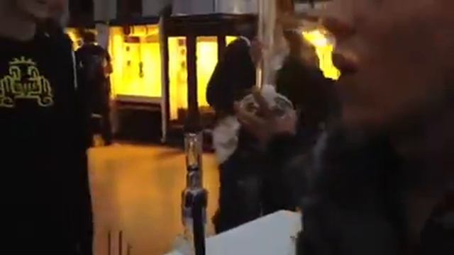 Amazing - Strong Bong смотреть онлайн