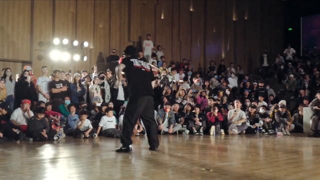 MT POP vs Gino 林師爺 | Popping Battle Top 16 | Dance Vision Vol. 8 смотреть онлайн