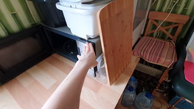 Мини-ремонт в маленькой кухне. Перестановка! смотреть онлайн