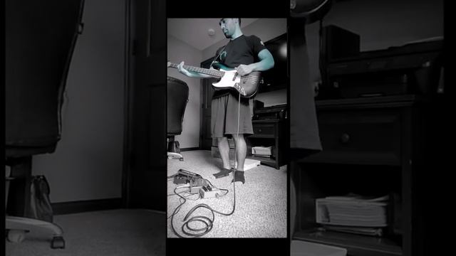 Lateralus - Tool Bass play-along w/bass whammy pedal смотреть онлайн