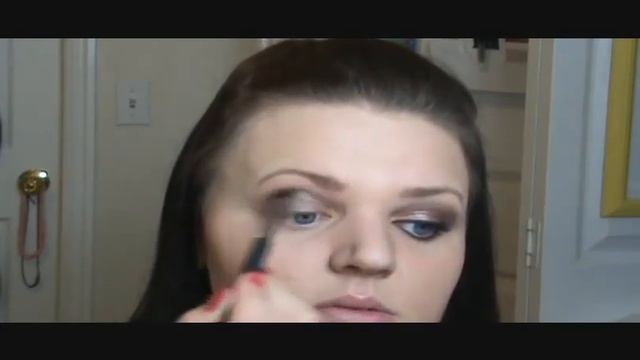 Tutorial: Icy Taupe using 88 Metal Mania & 88 Matte Palette смотреть онлайн