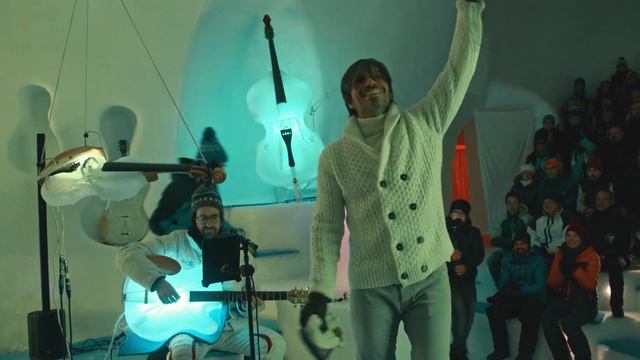 Playing A Violin Made Of Ice - Ice Music 2020 🧊 | Pontedilegno Tonale Ski Area
