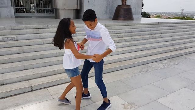 Golden Boy Dance Studio смотреть онлайн