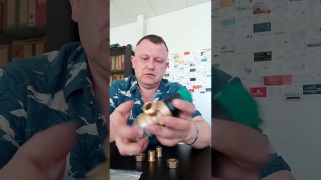 Регулятор давления штукатурной станции. Разбираем станцию по частям. смотреть онлайн
