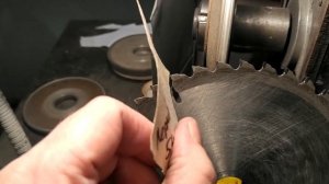 фильм25.Заточка дисковой фрезы по дереву вручную ,без всяких преспособ!Точим передний и задний угол