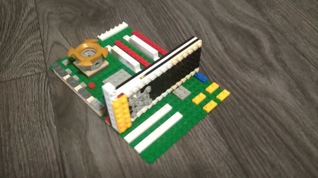 Компьютер из LEGO смотреть онлайн