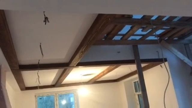 Монтаж потолков из декоративных балок ,фальш балок !! смотреть онлайн