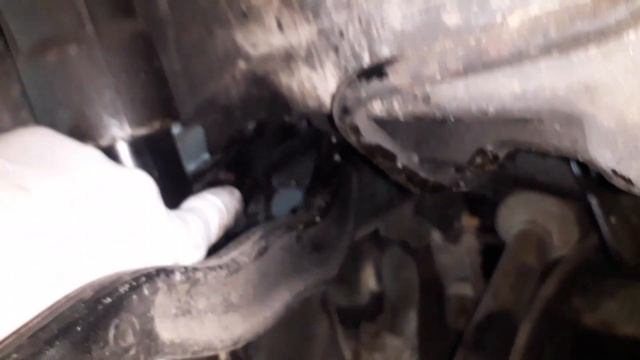 Mercedes-Benz W220 замена заднего верхнего рычага смотреть онлайн