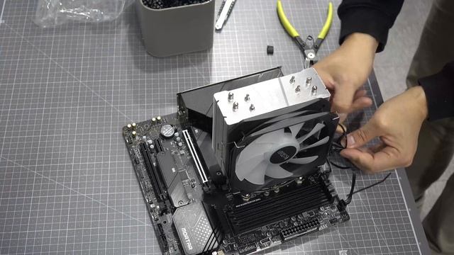 [컴퓨터 조립] 게임용 컴퓨터 너무 비싸~ [2022.04.28, 4K] - Computer Assembly, PC Build, GamingPC, Computer Build смотреть онлайн